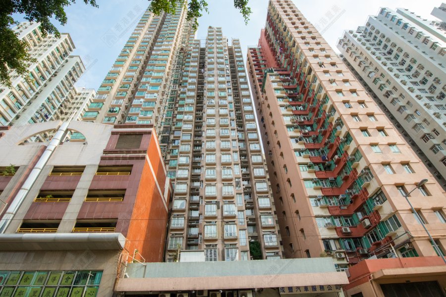 Kennedy Town Building 2 Rooms 1 Living Room 