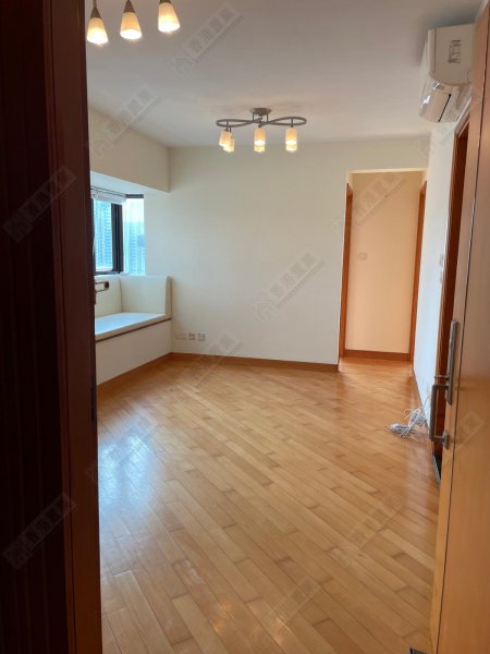 8 Waterloo Road 2 Rooms 2 Living Rooms 