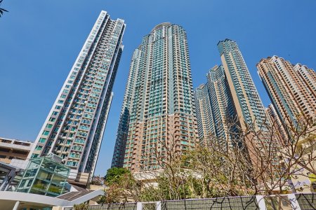泓景臺中層3房戶 放盤即日租出 外區家庭客斥2.9萬元承租